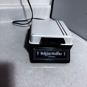 Vintage Belgian Waffler Maker Munsey Single Waffle